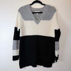 Natural Reflections Black White Gray Colorblock V-Neck Sweater Women's Size S